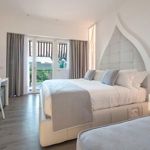 Diamond Suite